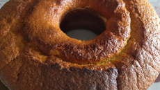 Bolo de tangerina com casca