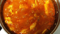 Filé de tilápia ao molho de mostarda e catchup super rápida