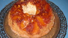 Bolo de maçã com nozes