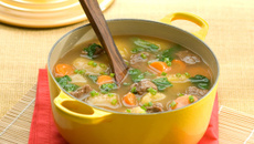 Sopa completa de mandioca