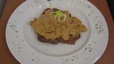 Bife acebolado à Inglaterra