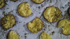 Chips de batata-doce de micro-ondas