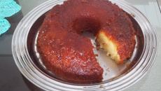 Bolo de aipim caramelizado