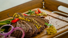 Picanha ao molho de mostarda