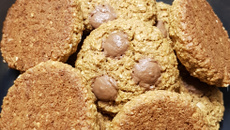 Cookies de aveia e chocolate