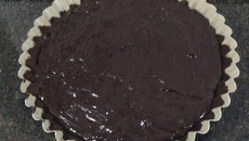 Torta de danoninho com ganache de chocolate