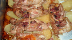 Coxa e sobrecoxa desossadas com ervas finas