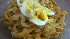 Macarronada de sardinha e molho branco