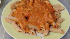 Macarrão ao molho de bacon especial