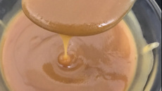 Calda cremosa de caramelo