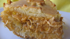 Torta com massa de requeijão