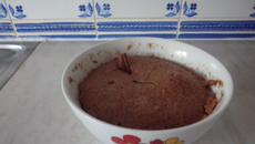 Bolo de canela na caneca