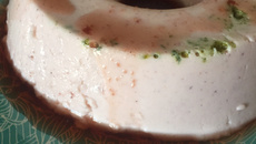 Pudim de frutas vermelhas e limão