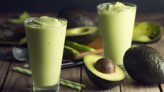 Vitamina de abacate do Faé