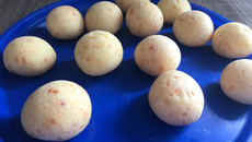 Pão de queijo mineiro