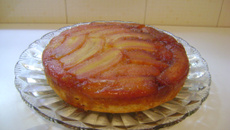 Bolo de banana caramelado