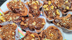 Cupcake de chocolate e nozes