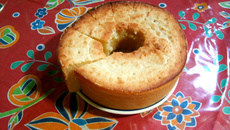 Bolo de macaxeira com coco