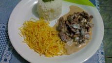 Estrogonofe de carne