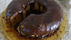 Bolo de cenoura com açúcar mascavo