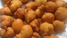 Bolinhos salgados fritos
