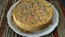 Torta de milho com ricota e massa com curry (tipo quiche)
