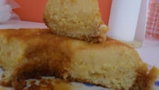 Bolo cremoso de milho verde