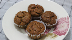 Muffin integral de banana e coco