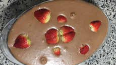 Torta de chocolate com morango