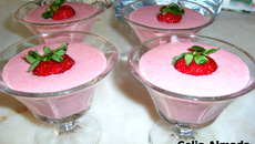 Creme light de morango com aveia