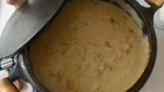 Frango ao molho branco