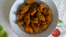 Frango à milanesa tipo nuggets