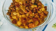 Carne seca com banana da terra verde