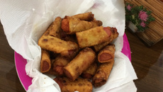 Enroladinho de salsicha com massa de pastel