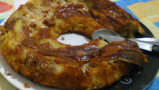 Pudim de pão com banana