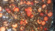 Torta de biscoito com chocolate e coco