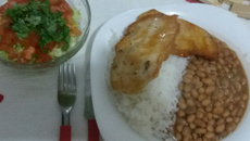 Filé de frango empanado