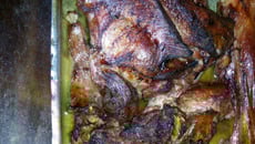 Carneiro assado no forno