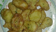 Bolinho de casca de batata