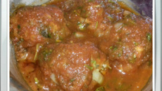 Almôndegas de proteína de soja no micro-ondas