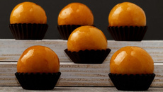 Bala de doce de leite caramelizada