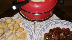 Fondue de queijo barato e fácil