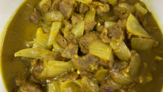 Carne ao molho curry