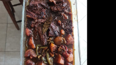 Carne assada com cerveja preta