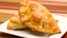 Pastel de milho verde frito