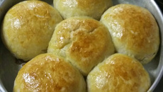 Pão de calabresa moída