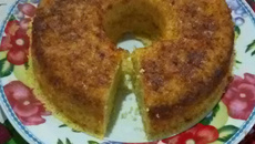 Bolo fofinho de fubá de microondas