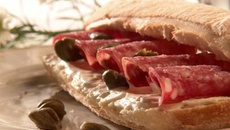 Sanduíche de Salame
