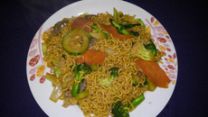 Yakissoba de carne - tradicional