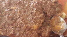 Mandioca com carne moída da Lory